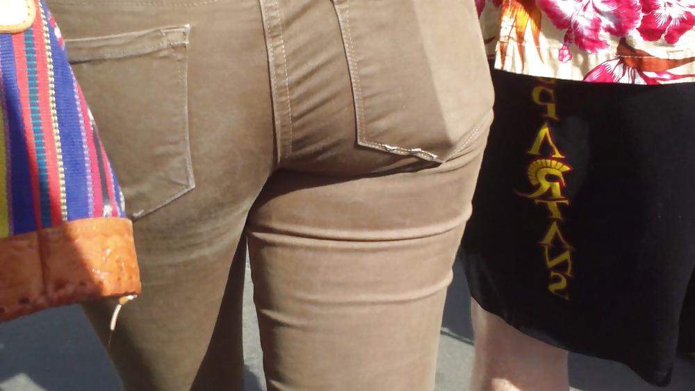25P Sexy beautiful tight teen ass & butt in brown jeans