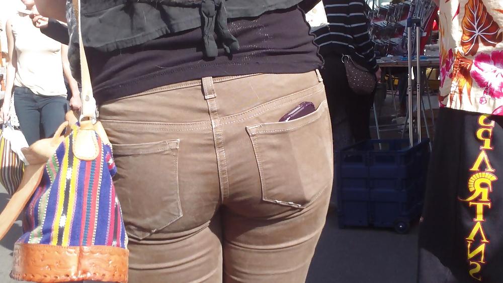 25P Sexy beautiful tight teen ass & butt in brown jeans