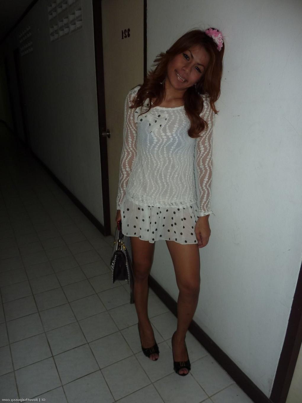 20P Horny thai whores paid to fuck and suck sex tourists cheating on wives hot asian
