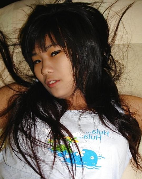 25P Hot Thai Whores love licking sex tourist assholes for money asian butt lovers