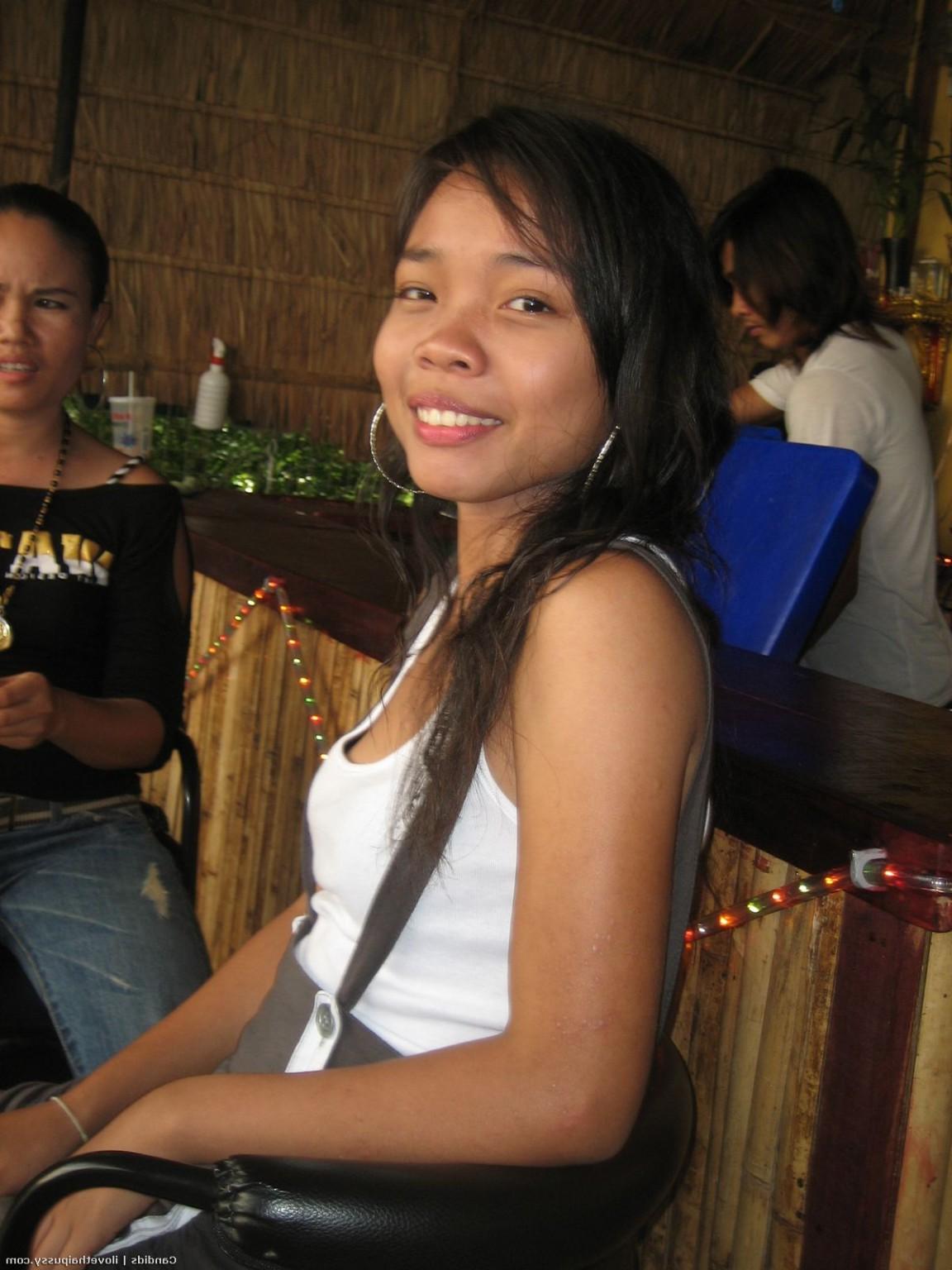 25P Hot Thai Whores love licking sex tourist assholes for money asian butt lovers
