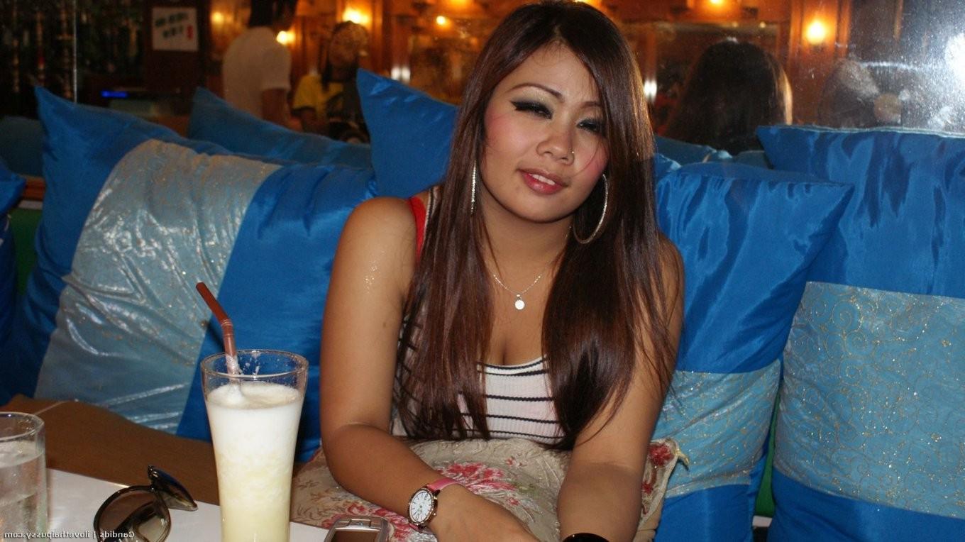 25P Hot Thai Teen Street Meat fucks sex tourist for money asian babe