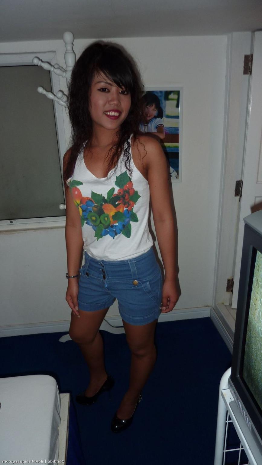 25P Hot Drunk walking street babes drinking and party hard asian pussy