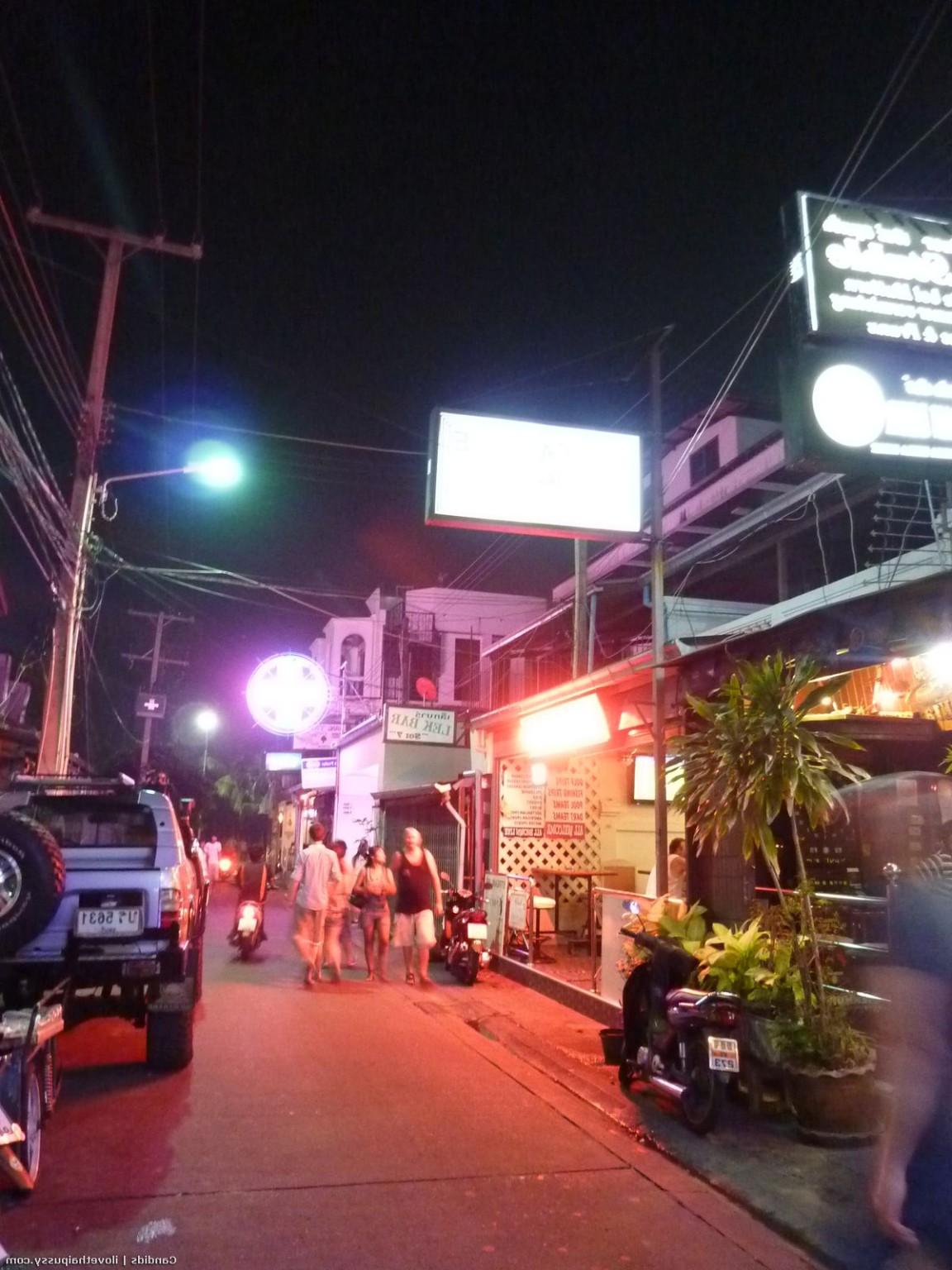 25P Big Ass Thai street walker bareback no condom sex hot asian hardcore