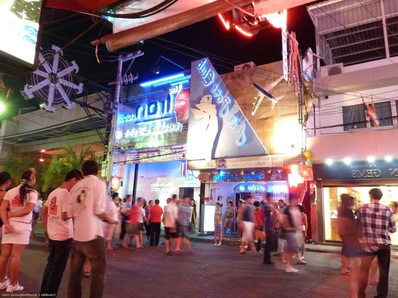 25P Big Ass Thai street walker bareback no condom sex hot asian hardcore