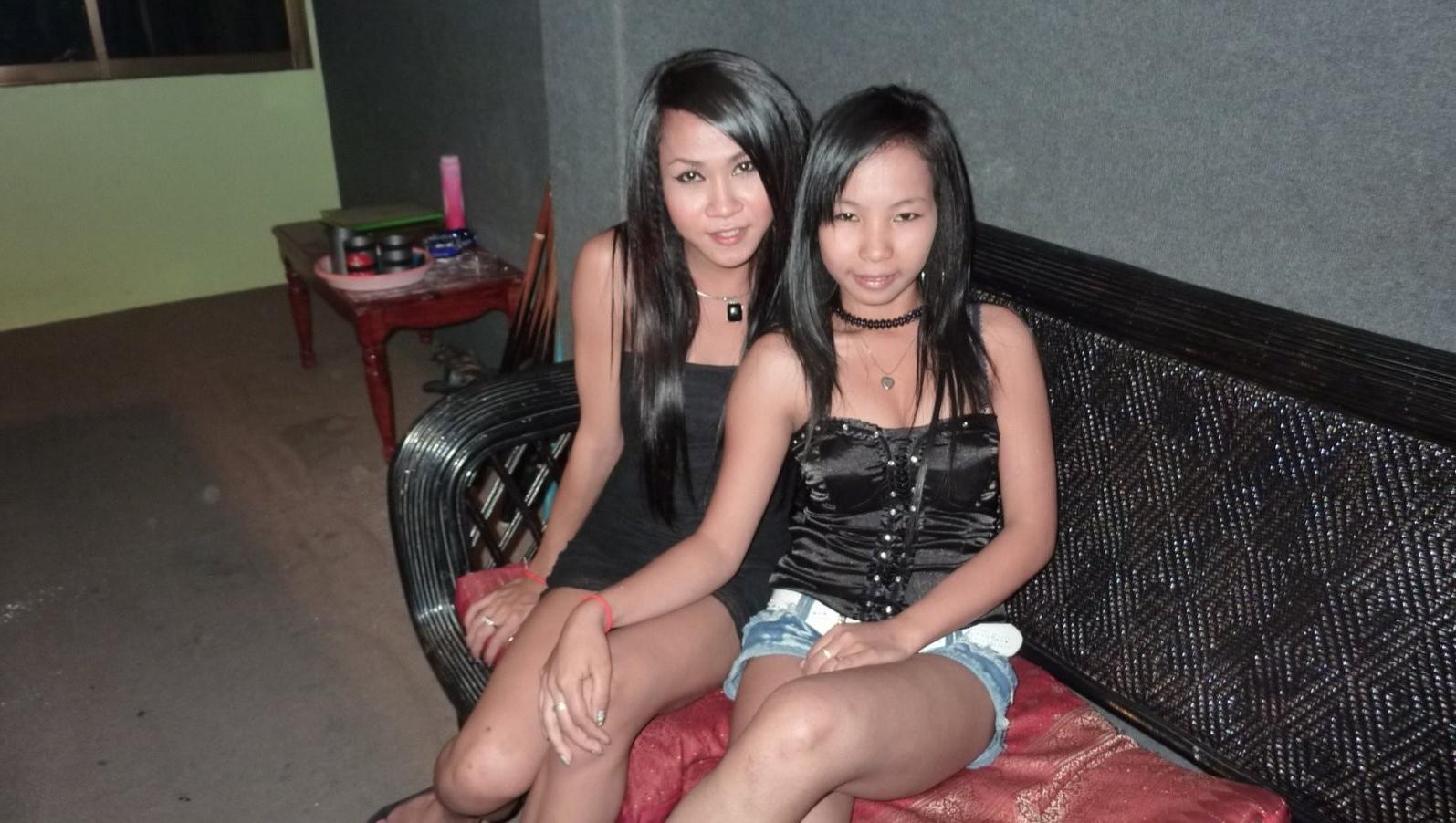 25P Hot Thai Milf whore penetrated bareback by insane filthy sex tourist asian slut