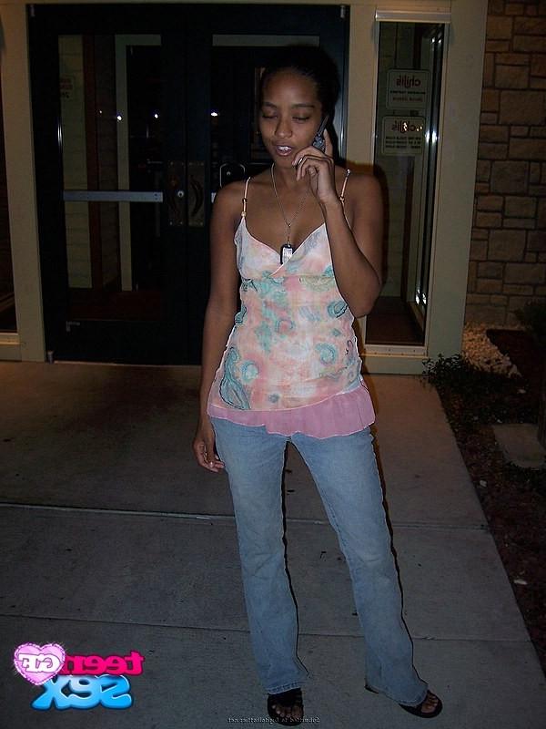 12P Black girl fuck hard scenes on amateur pictures