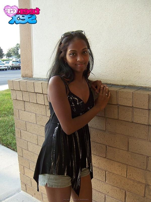12P Black girl fuck hard scenes on amateur pictures