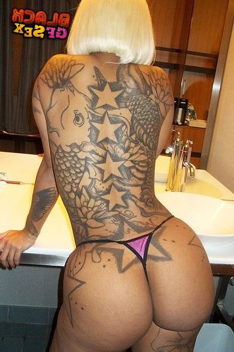 12P Seducing girlfriend teases with black body