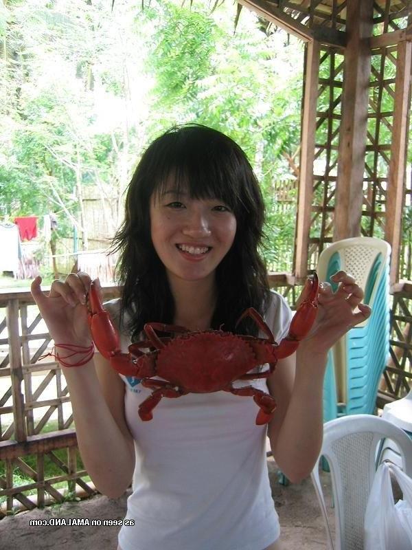 12P Horny Asian GF fucked in the ass on their vacation