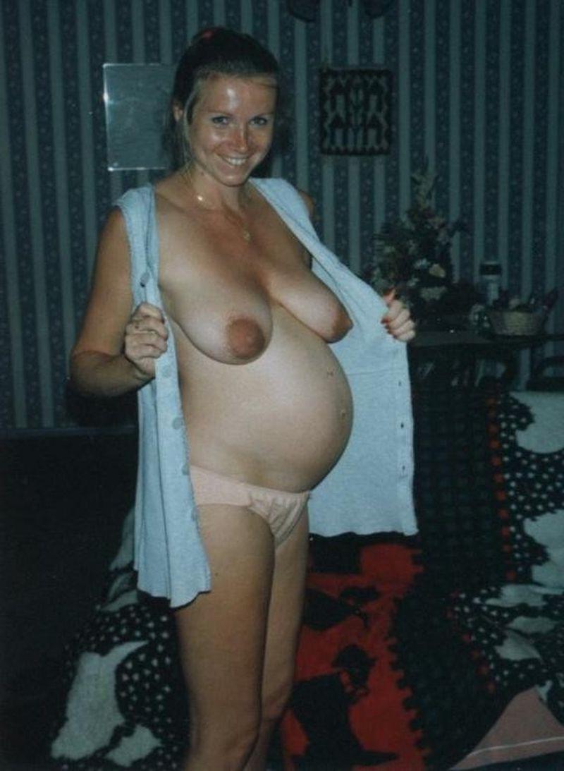 16P Lovely pregnant teen girls shotting themself in home sex games