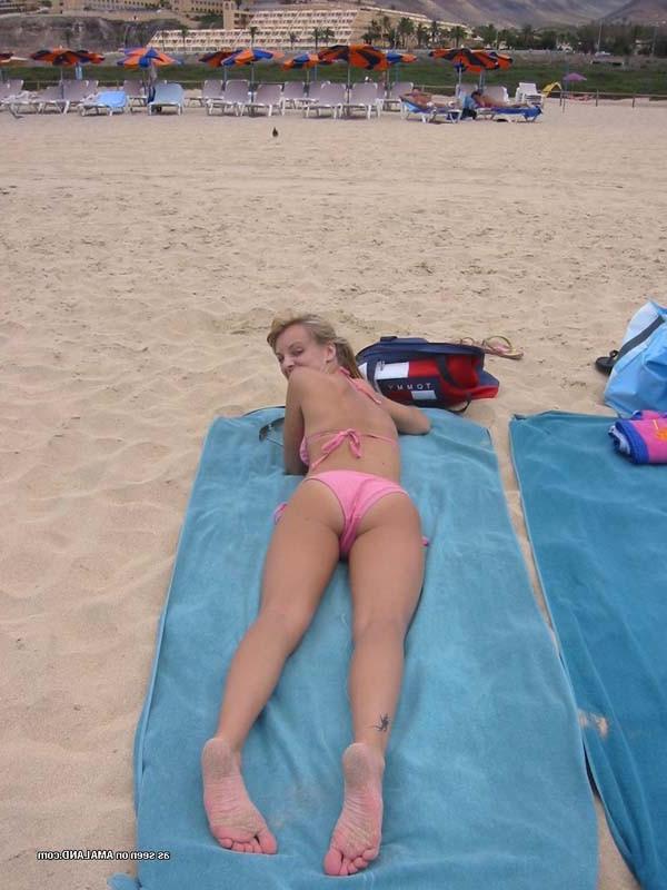 15P Babes on vacation