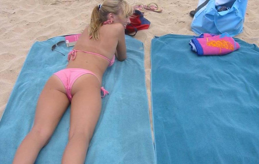 15P Babes on vacation