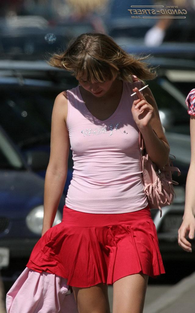 15P Young sexy non nude girls shot with candid camera!