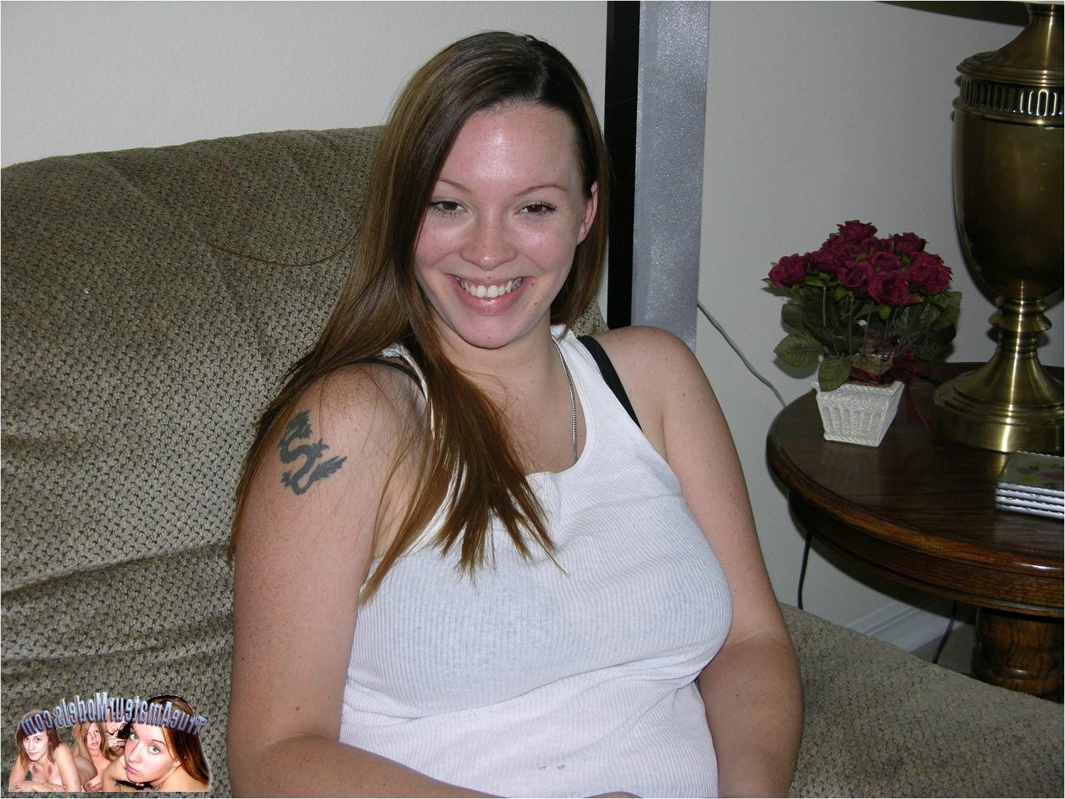 10P Chubby Amateur Girl Spreads Her Fat Ass And Gets Banged