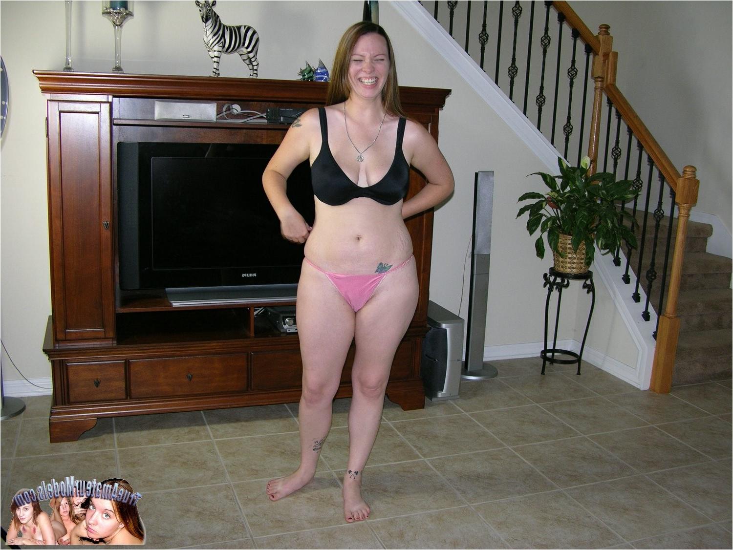 10P Chubby Amateur Girl Spreads Her Fat Ass And Gets Banged