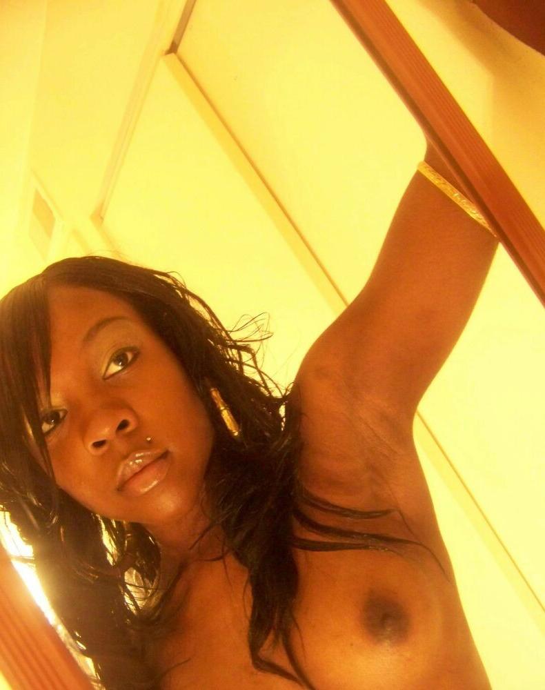 15P Black teen gfs posing naked and fucking gallery 3