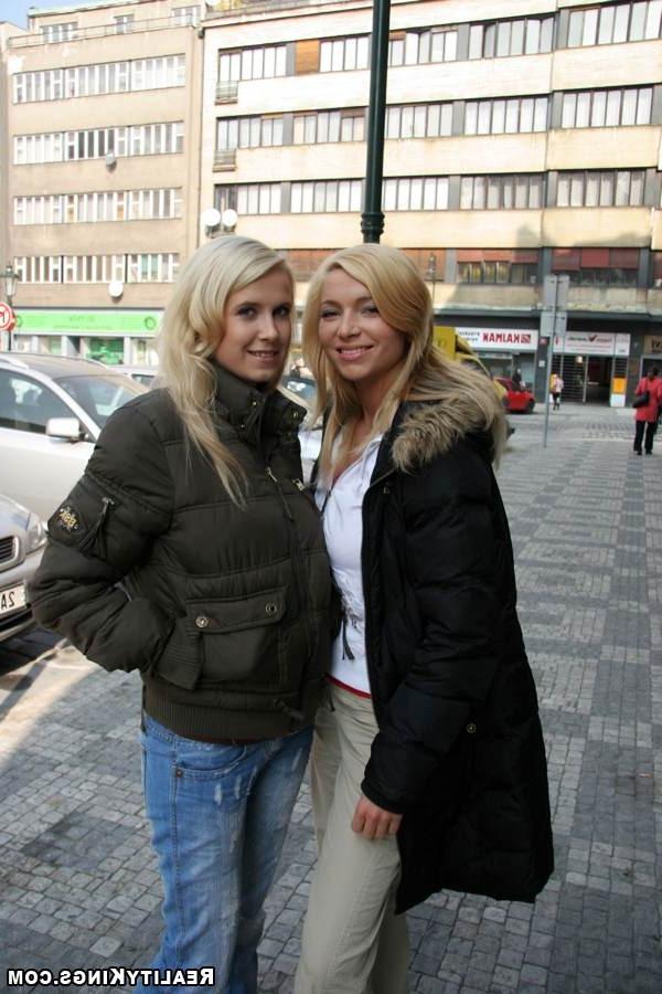 12P 12 pics and 1 movie of Karolina from Mikes Apartment