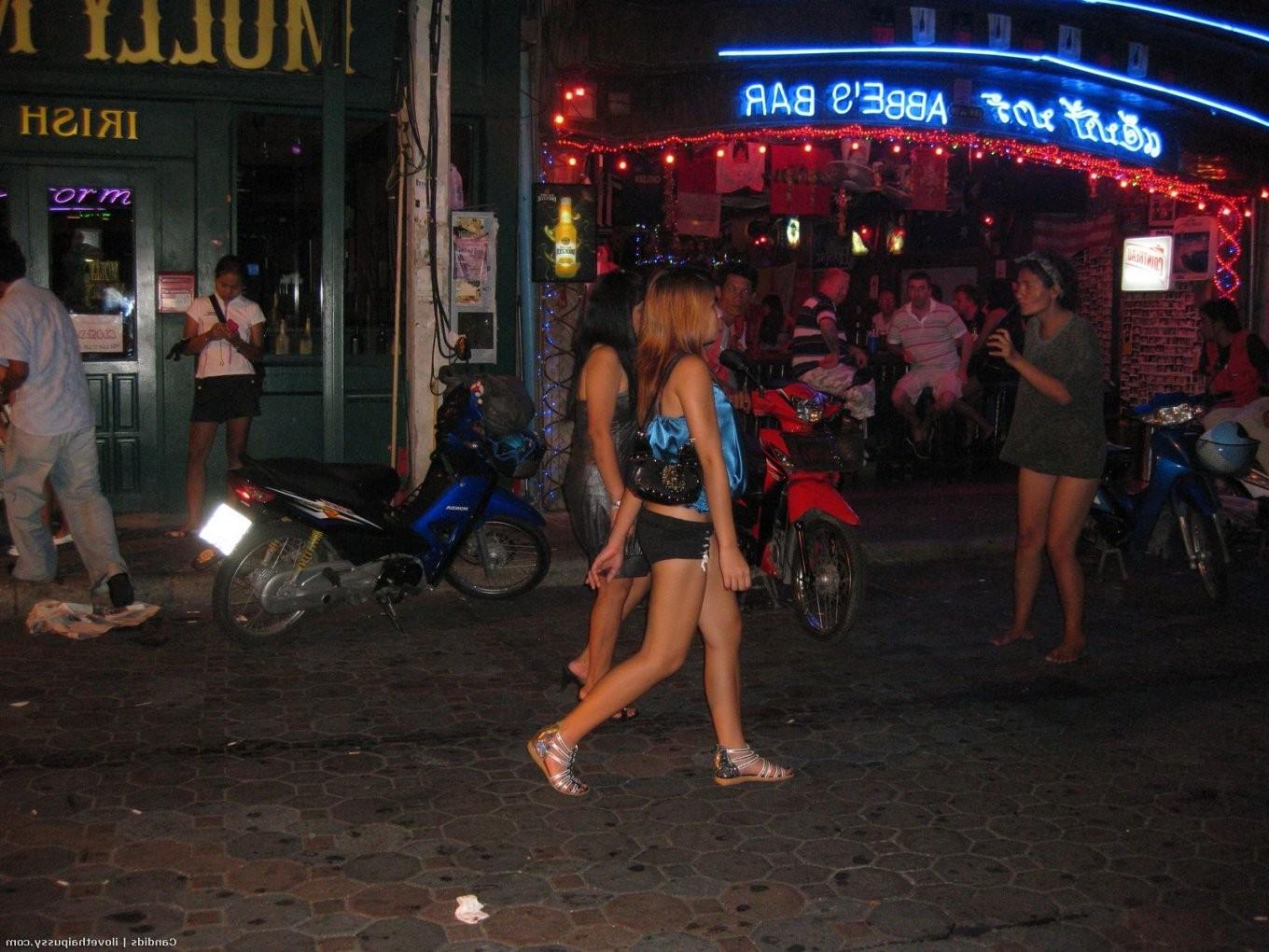 15P Sex Tourist Gets Blowjobs From Hot Thai Whores Hot Asian Sluts