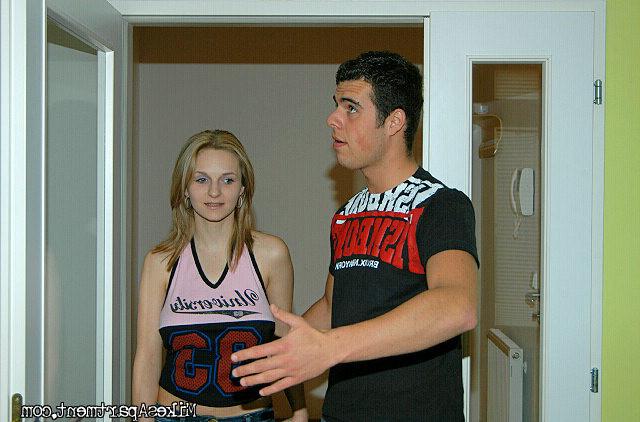 12P 12 pics and 1 movie of Darina from Mikes Apartment