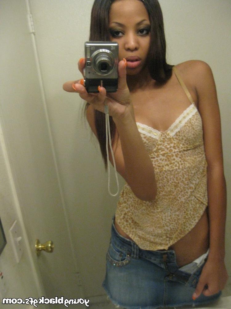 13P Black girlfriend self shoting