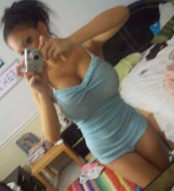 15P Picture selection of steamy hot amateur Asian 