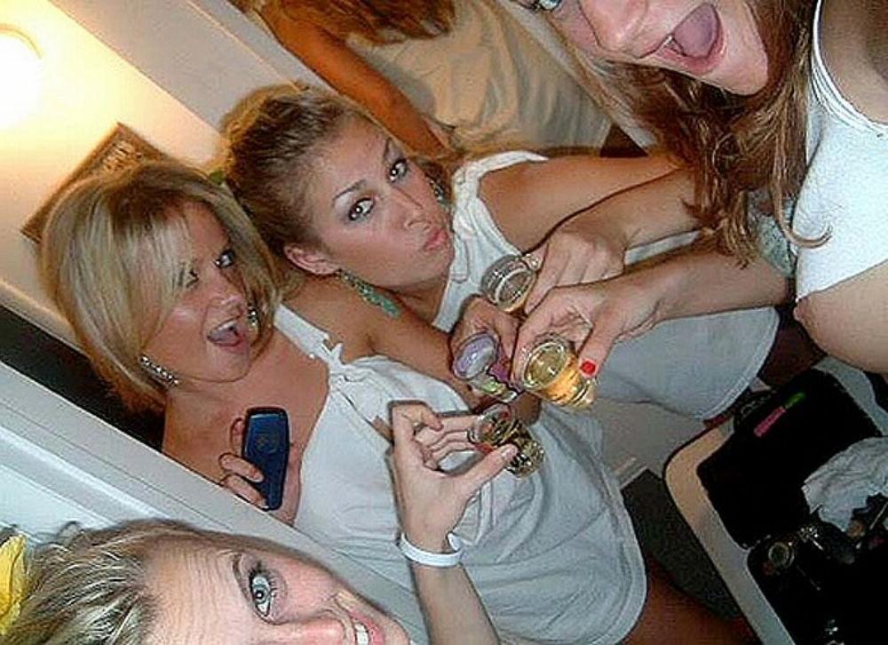 15P Virgin teen gfs exposed on camera gallery 1