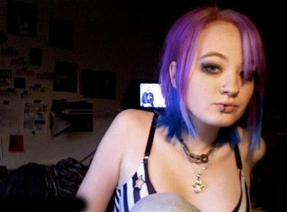 14P Virgin teen gfs exposed on camera gallery 3
