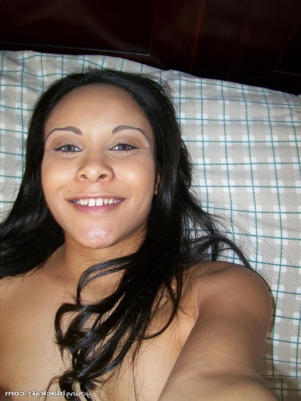 15P Black girlfriend self shoting