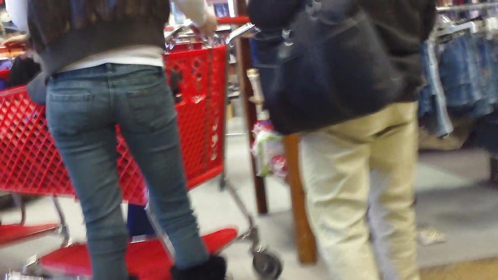 25P Sexy teen ass & butt in jeans with thong showing