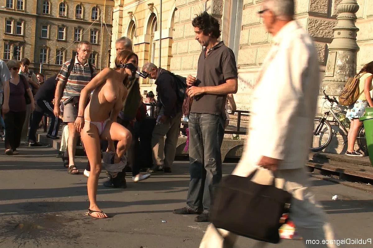 24P Sandra Romains Little Sister Does her First Porn Ever