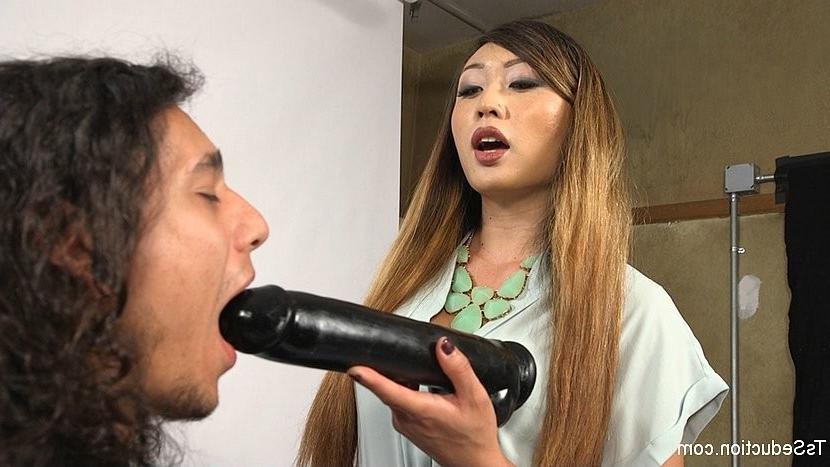 25P Venus Lux asian stockings ts fucks long hair submissive Javier L