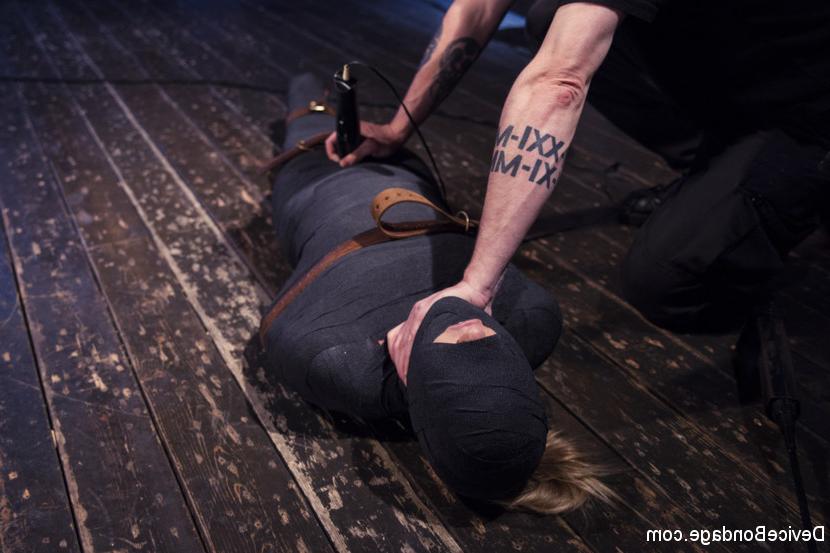 15P Ultra hot and all natural California girl is restrained and tormented