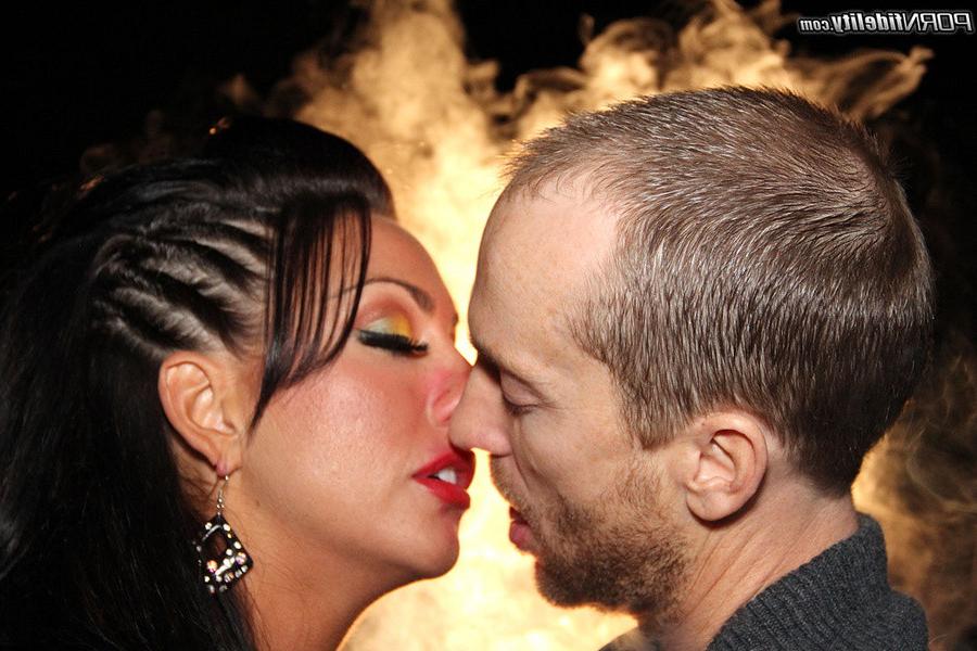 11P Ryan Madison and Tiffany Brookes 