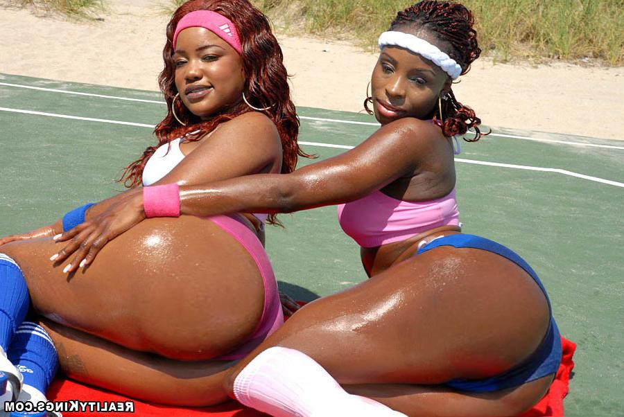 14P 2 horny ebony babes are fucking the shit outta these guys in dongs and movies