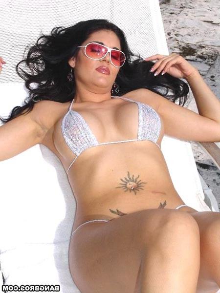 16P See by yourself what these two horney hotties do to satisfy each other