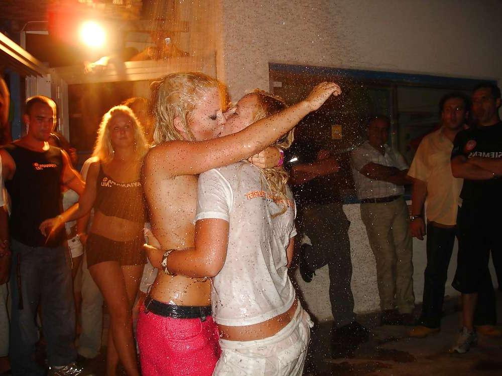 25P Sex Convention party