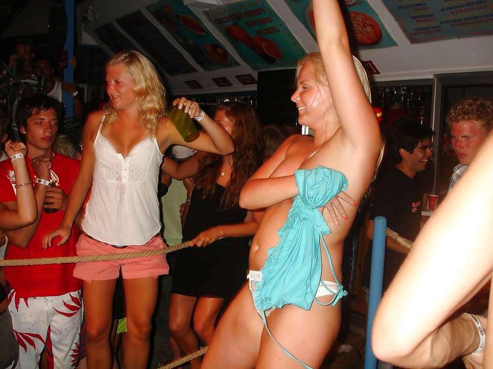 25P Sex Convention party