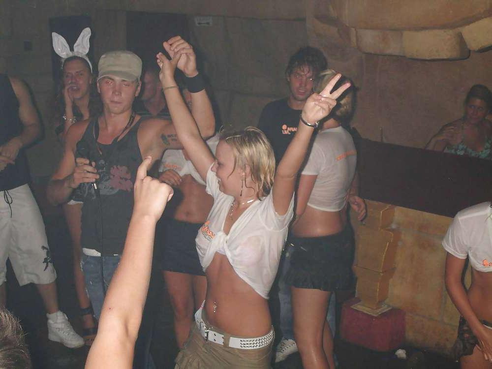 25P Sex Convention party