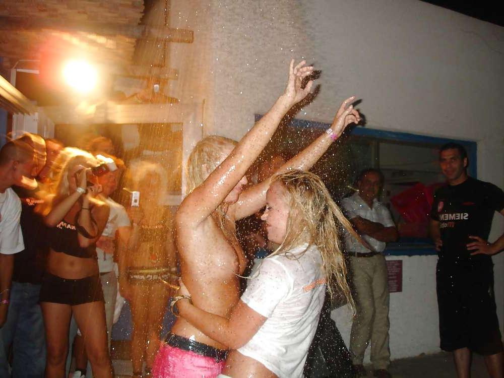 25P Sex Convention party
