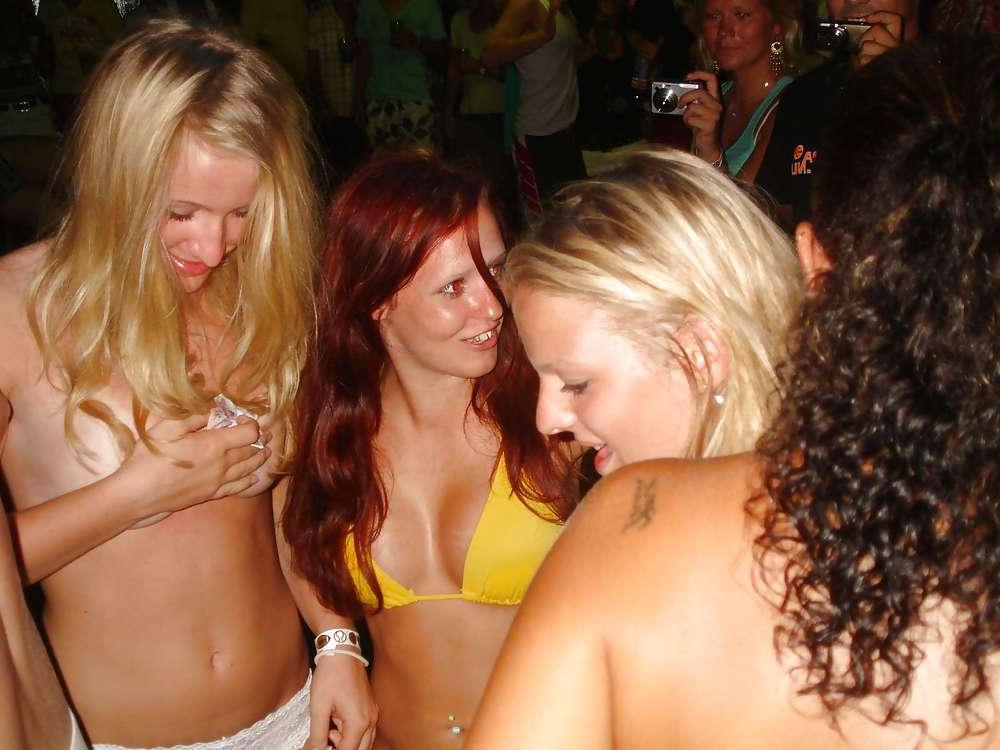 25P Sex Convention party