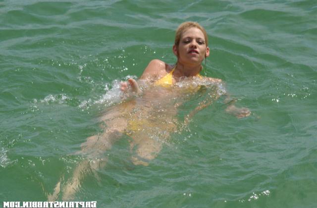 12P 12 pics and 1 movie of Sharla from Captain Stabbin