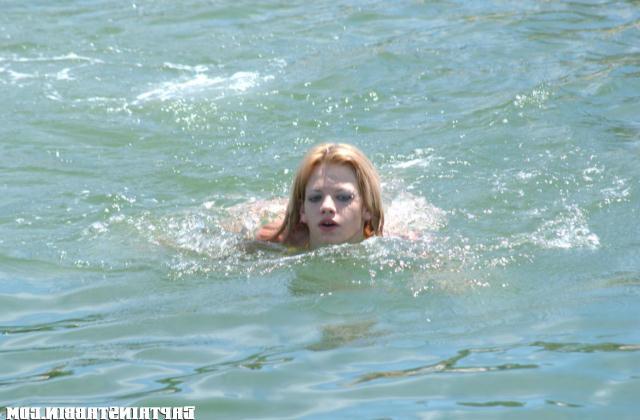 12P 12 pics and 1 movie of Sharla from Captain Stabbin