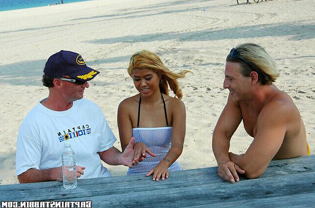 12P 12 pics and 1 movie of Asia from Captain Stabbin