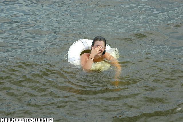 12P 12 pics and 1 movie of Brianna from Captain Stabbin