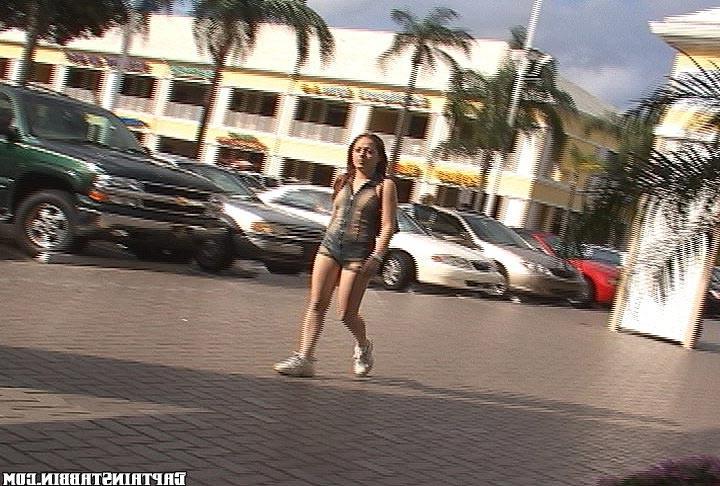 12P 12 pics and 1 movie of Lexiana from Captain Stabbin