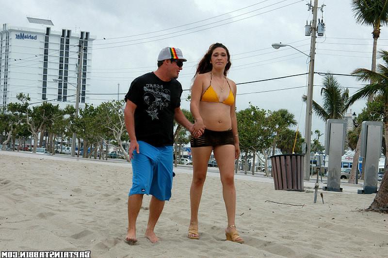 12P 12 pics and 1 movie of Malinda from Captain Stabbin