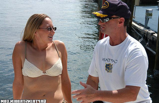 12P 12 pics and 1 movie of Karinne from Captain Stabbin