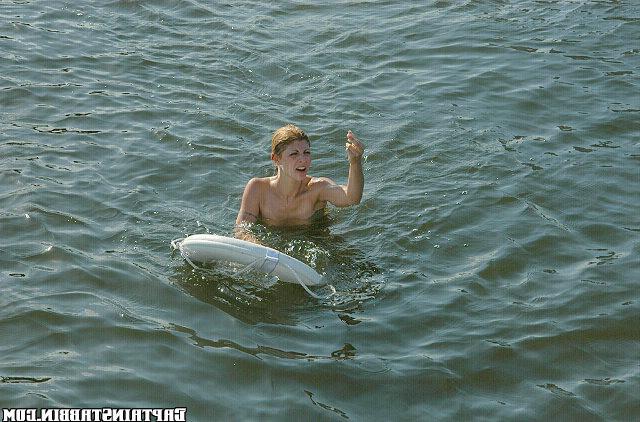 12P 12 pics and 1 movie of Kay from Captain Stabbin