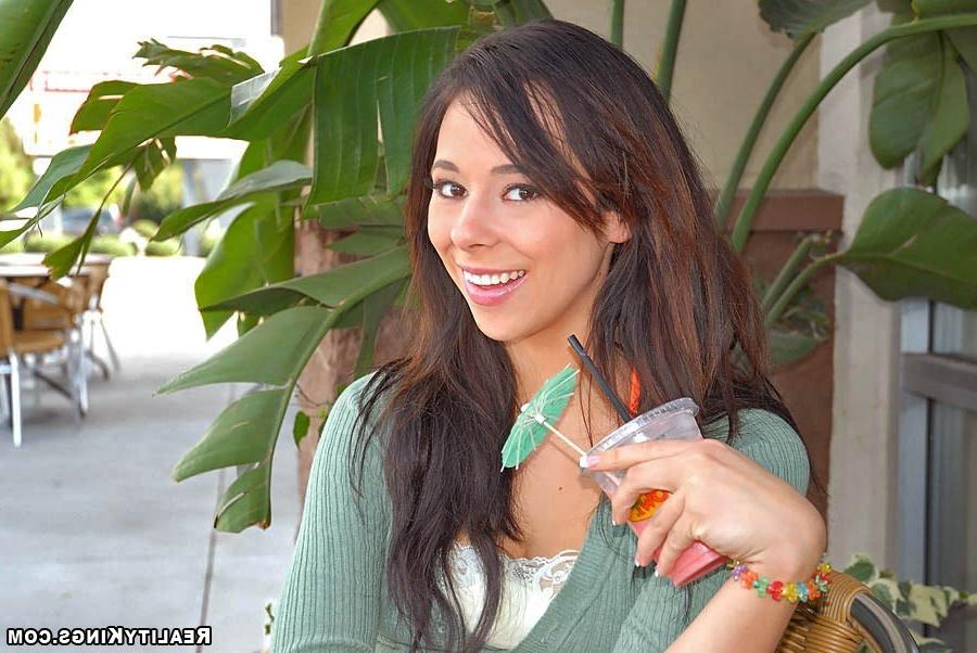 11P 12 pics and 1 movie of Aarielle from Captain Stabbin